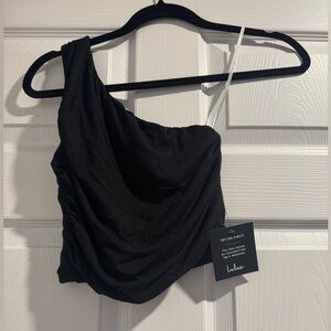 Black lulus off the shoulder tank crop top